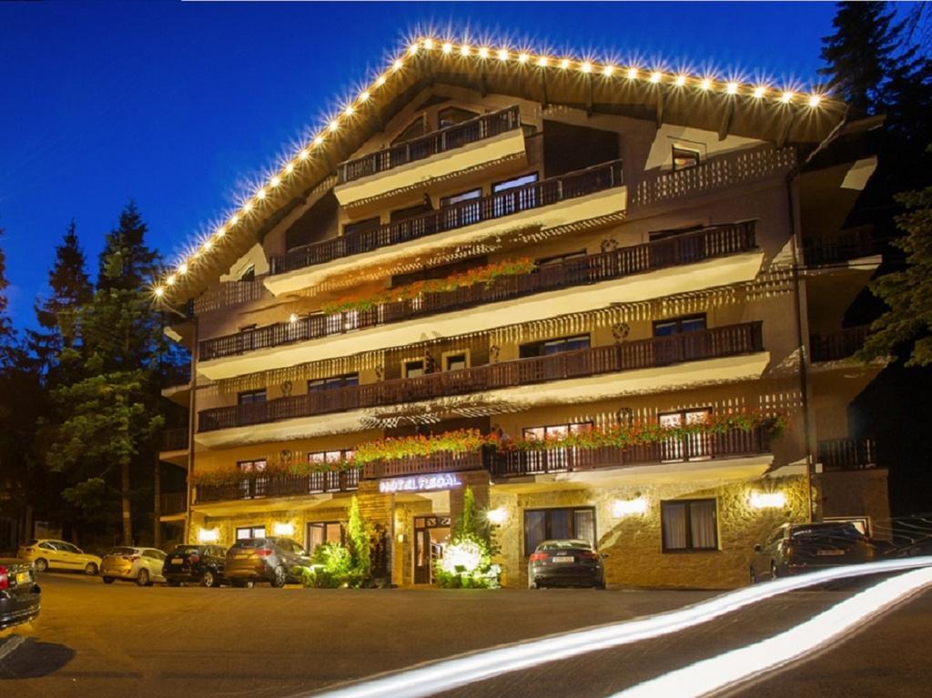 Hotel Regal ซินายา ภายนอก รูปภาพ
